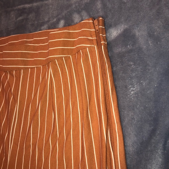 Light brown striped pants - Picture 2 of 3